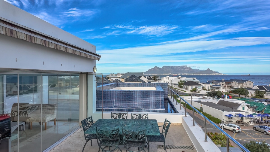 6 Bedroom Property for Sale in Bloubergstrand Western Cape